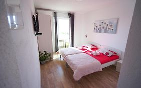 Studio Apartman M&F