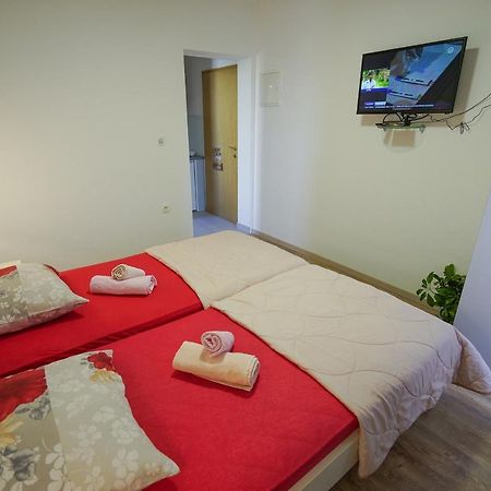Appartement Studio Apartman M&F à Split Extérieur photo