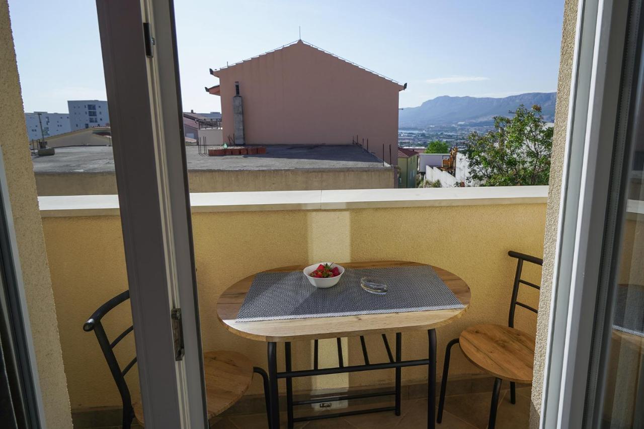 Appartement Studio Apartman M&F à Split Extérieur photo