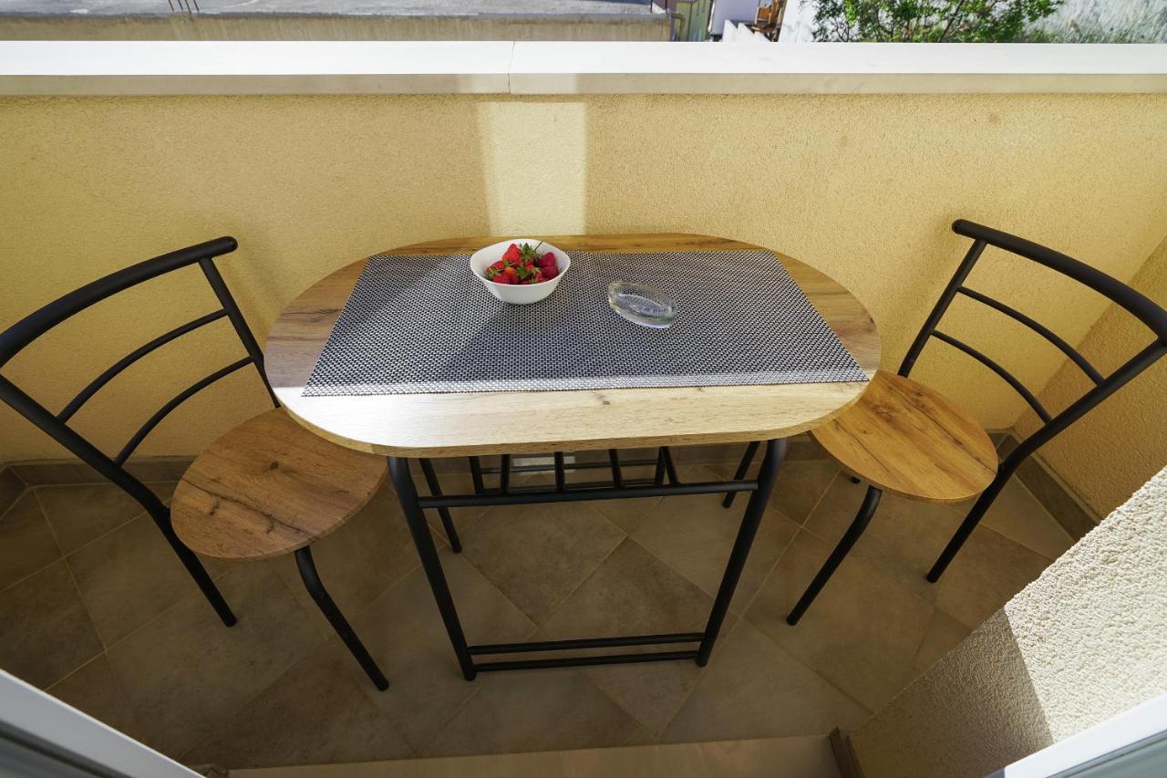 Appartement Studio Apartman M&F à Split Extérieur photo