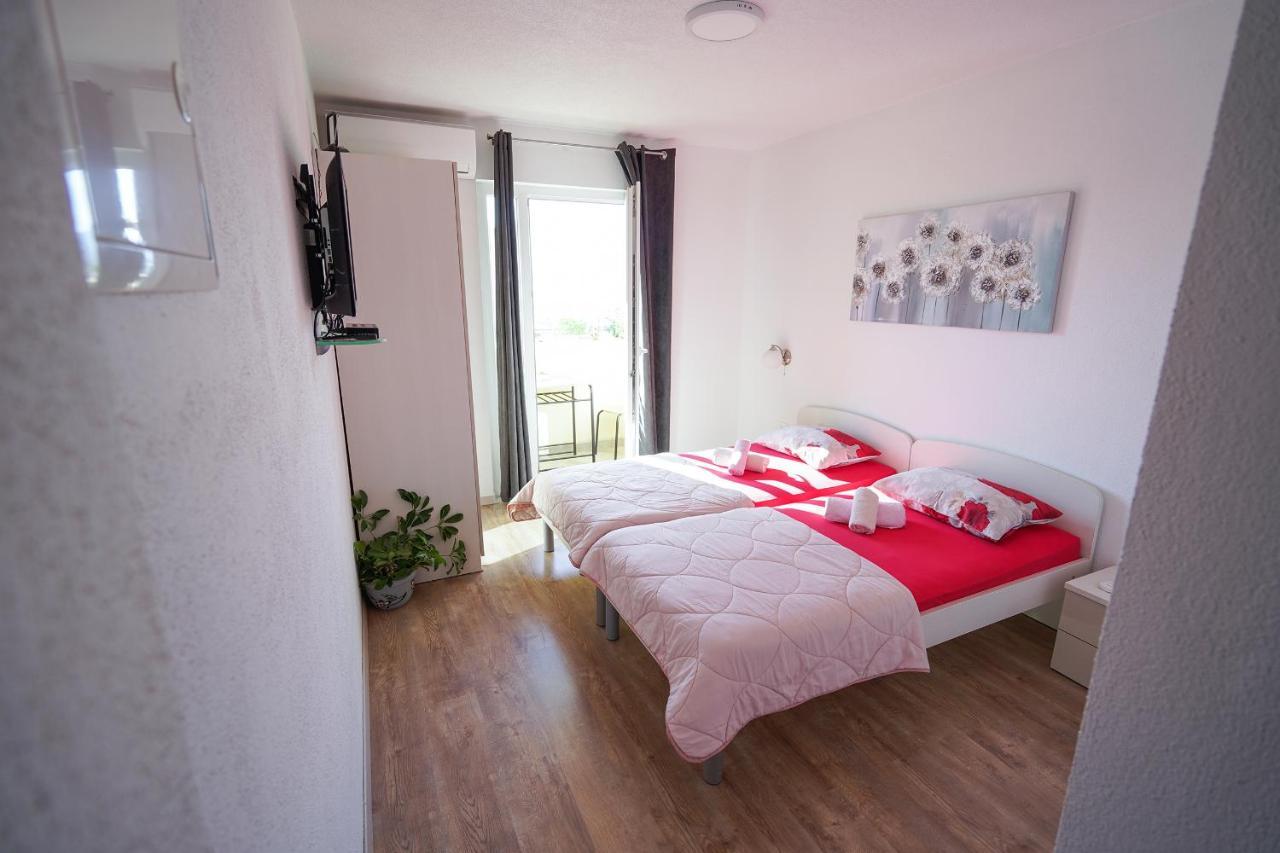 Appartement Studio Apartman M&F à Split Extérieur photo